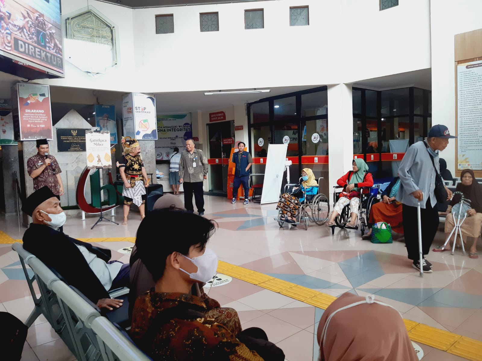 Jumat Berkah bersama Gatotkaca Miber di RSUD Haji Provinsi Jawa Timur